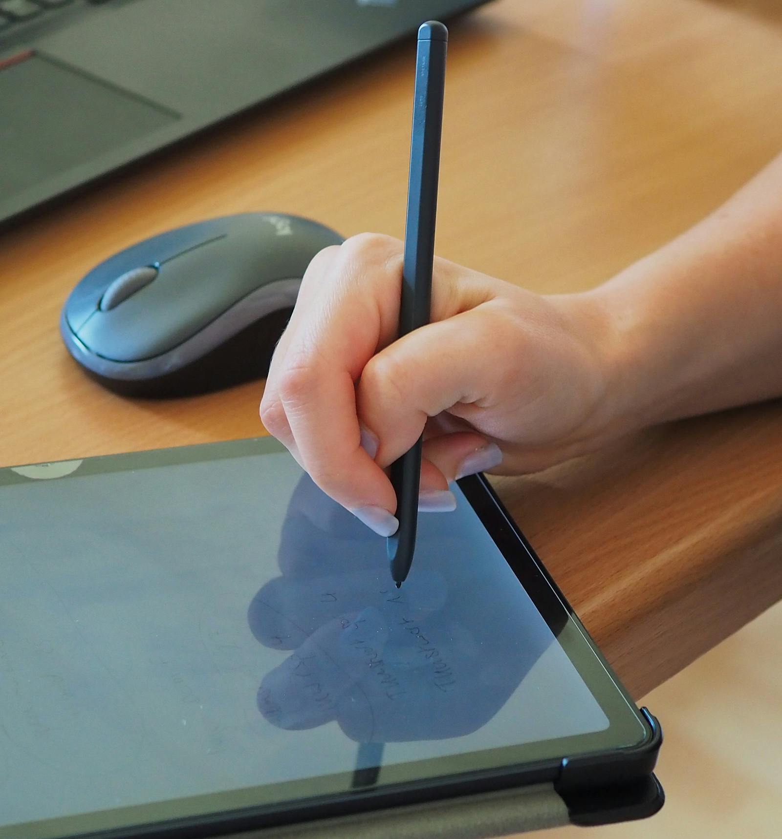 Tablet üzerinde biyometrik imza
